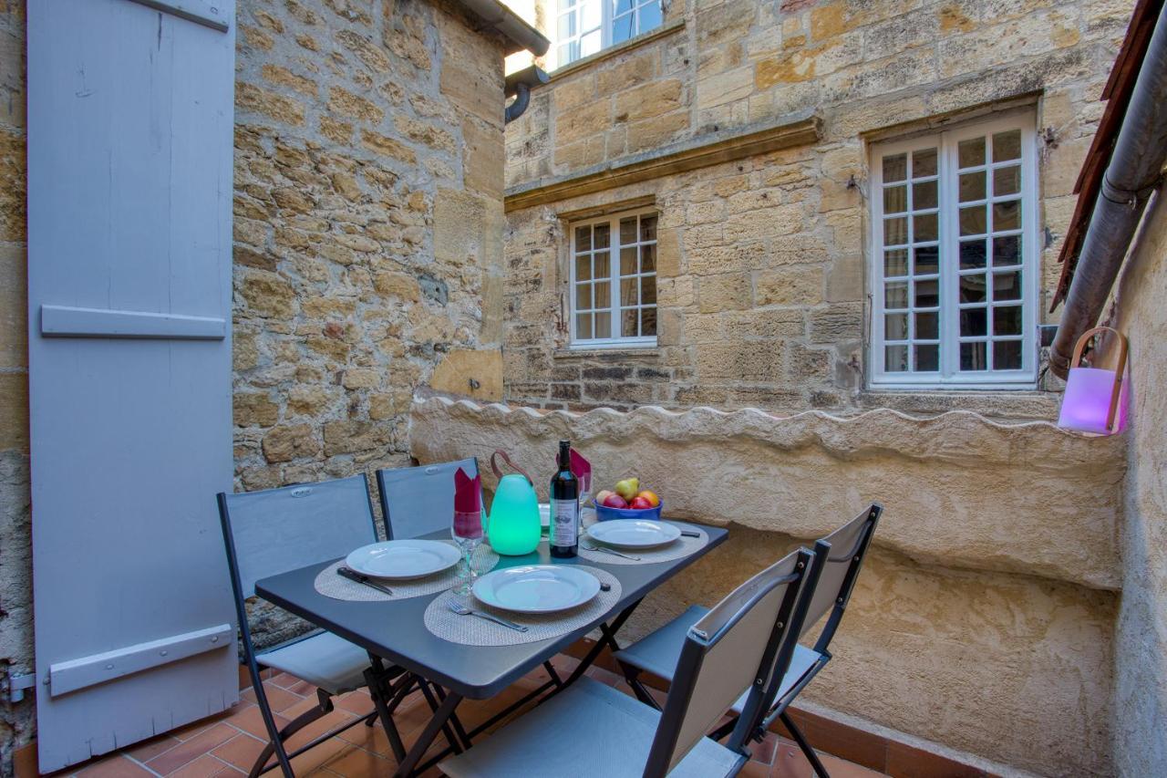Chez Alice Appartement En Plein Centre Ville 萨尔拉拉卡内达 外观 照片