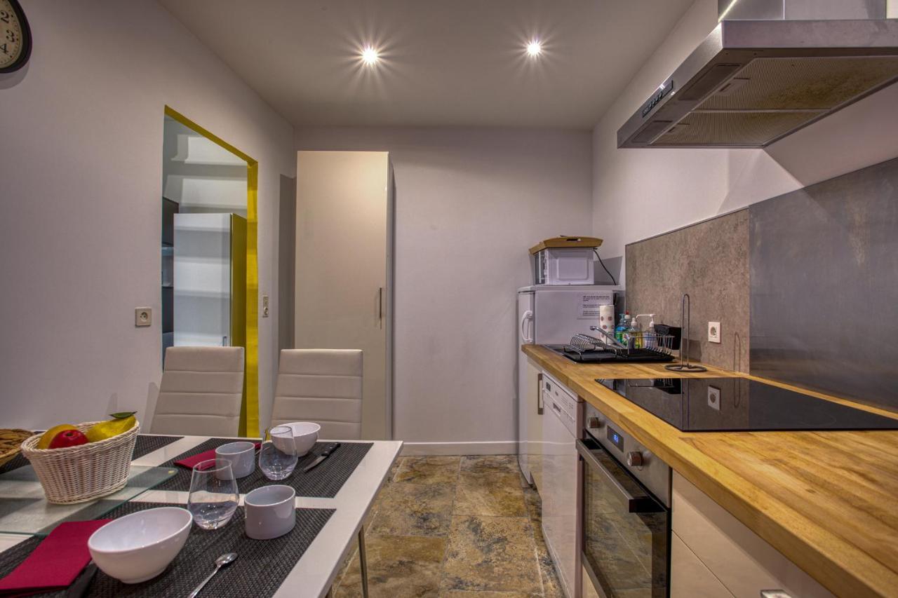 Chez Alice Appartement En Plein Centre Ville 萨尔拉拉卡内达 外观 照片